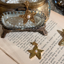Load image into Gallery viewer, Pearl Starfish Earring

