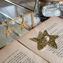 Load image into Gallery viewer, Pearl Starfish Earring
