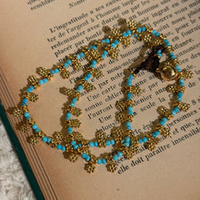 Load image into Gallery viewer, Turquoise Flower Necklace
