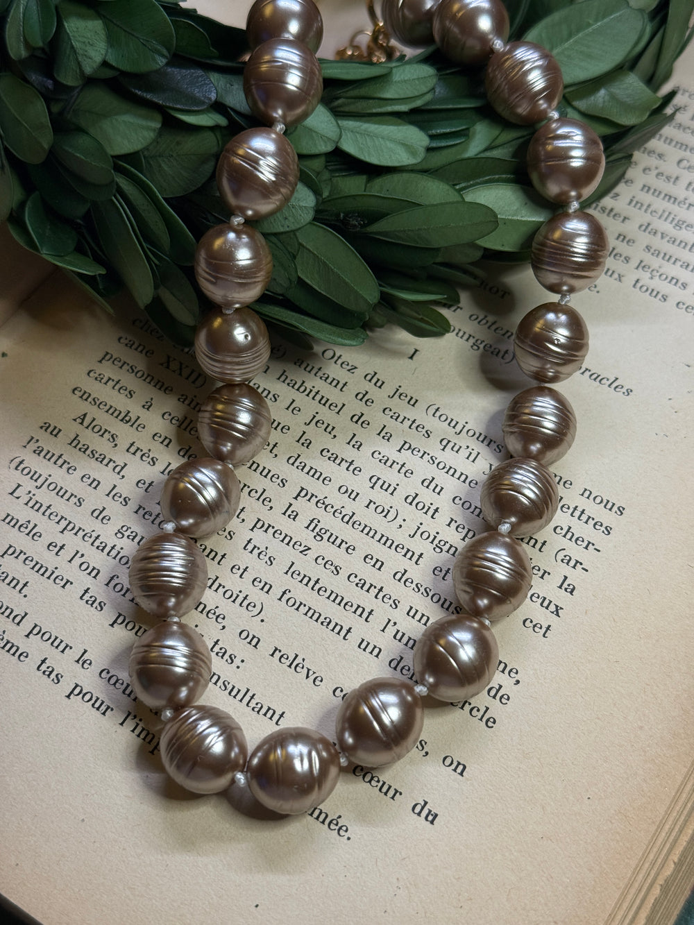 Vintage Style Glass Pearl Necklace