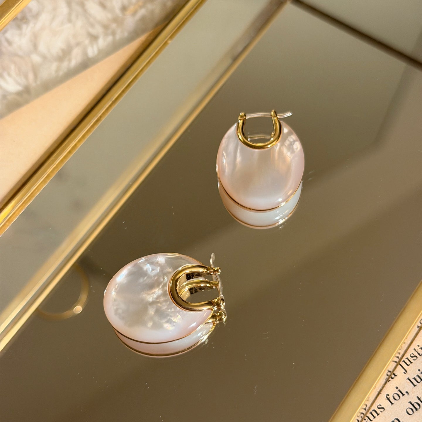 Natural Shell Hoop